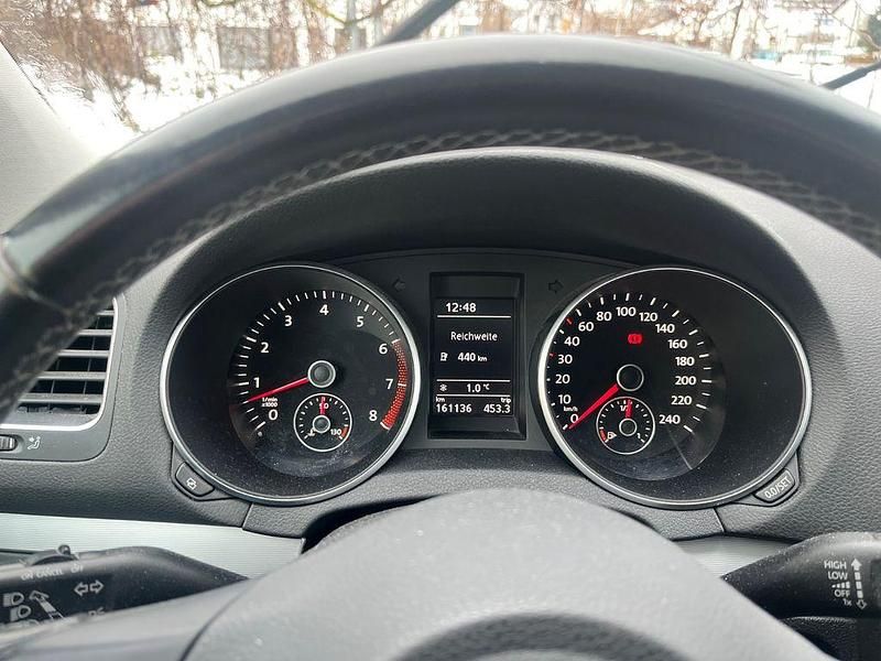 Gebraucht VW Golf VI Comfortline 86 PS (63 kW) 2011 Silber Kleinwagen