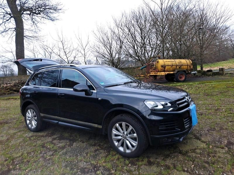 Schwarz Gebraucht 2013 VW Touareg R SUV | 21.000 € - Bild 1/4