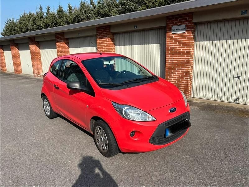 Gebraucht Ford Ka Titanium 69 PS (50 kW) 2010 Rot Kleinwagen