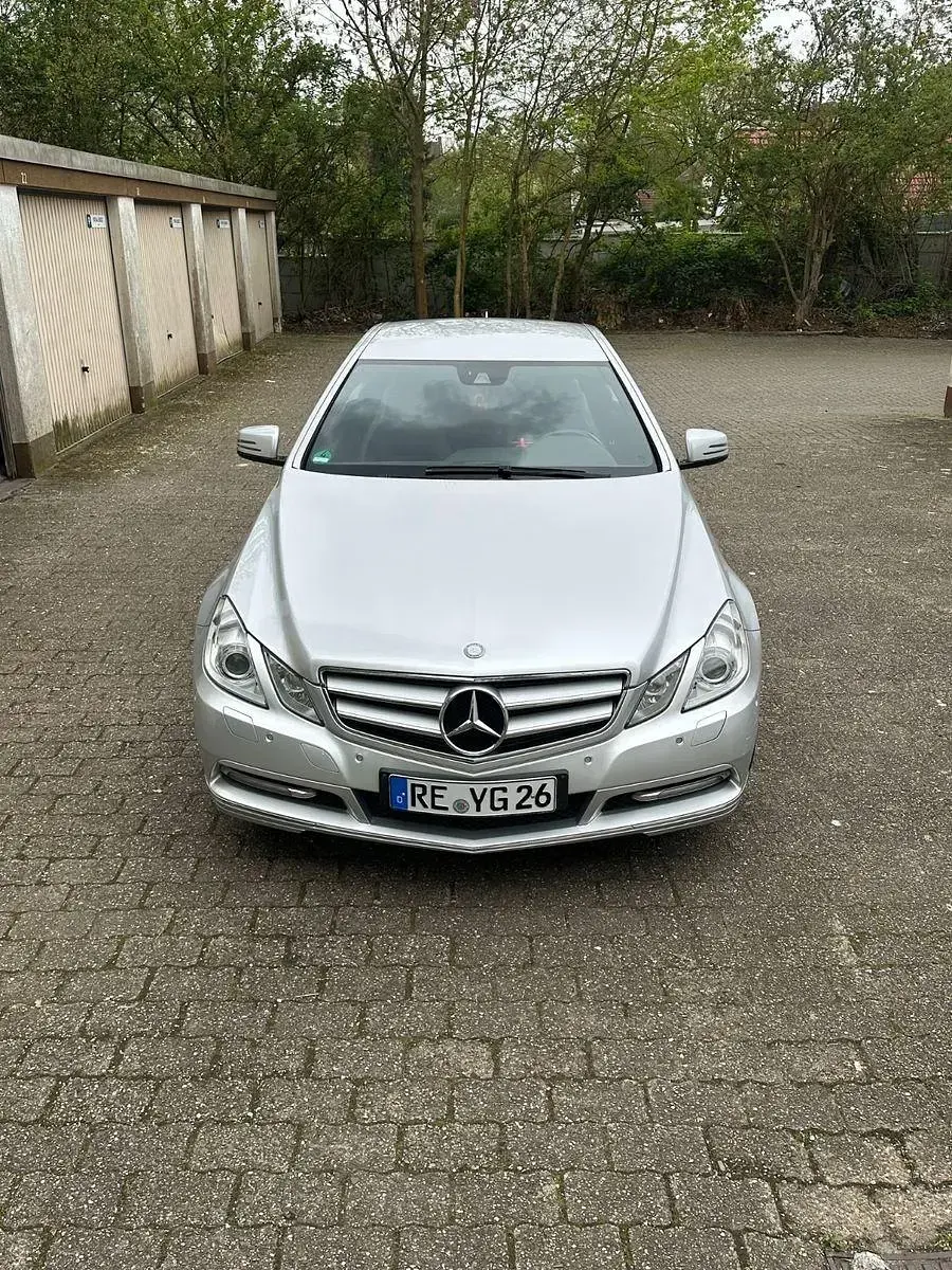 Occasion Mercedes E200 184 ch (135 kW) 2011 Argent Coupé