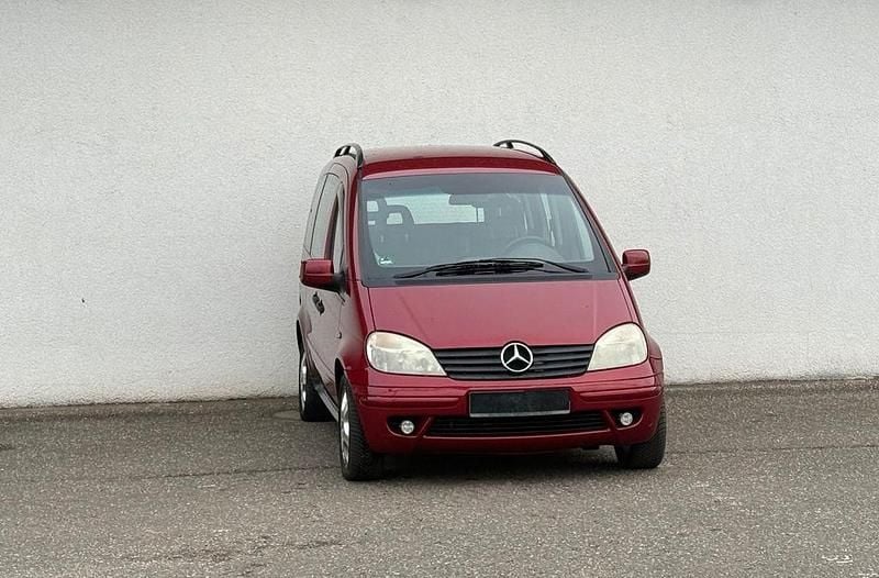 Gebraucht Mercedes Vaneo 125 PS (91 kW) 2003 Rot Van / Kleinbus