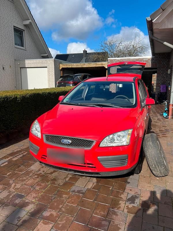 Second-hand Ford Focus 109 CP (80 kW) 2007 Roșu Break