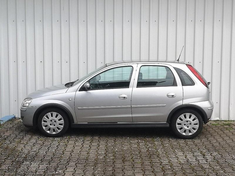 Gebraucht Opel Corsa Cosmo 75 PS (55 kW) 2004 Silber Kleinwagen