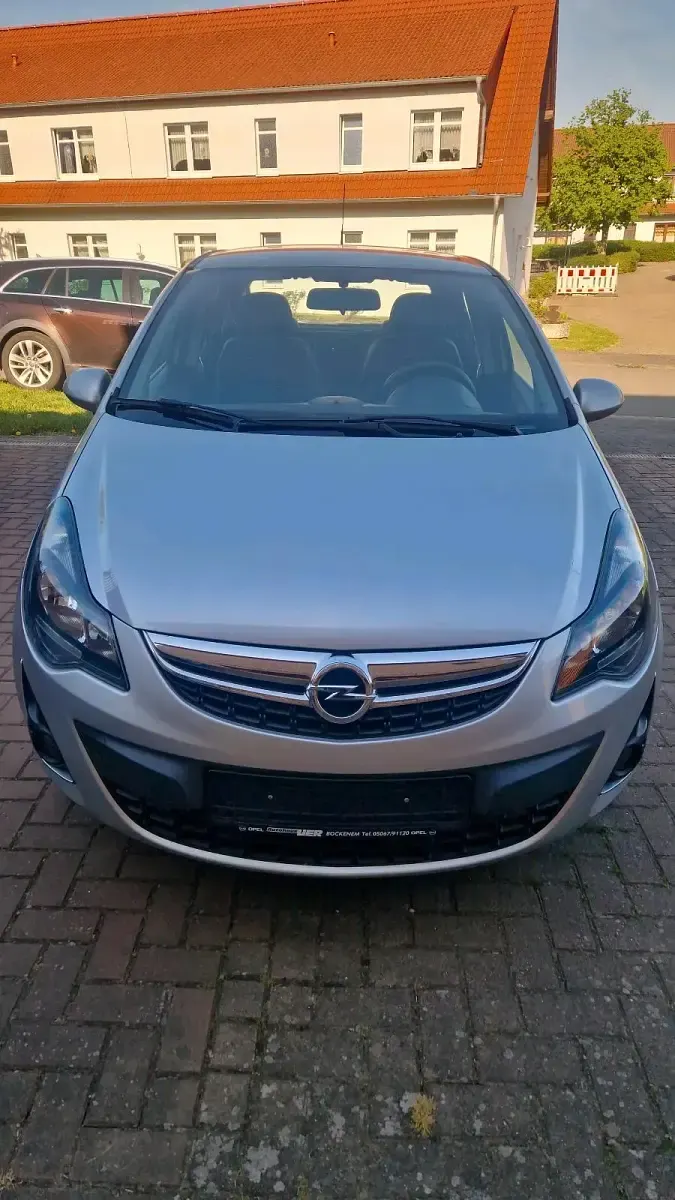 Gebraucht Opel Corsa 86 PS (63 kW) 2014 Silber Kleinwagen