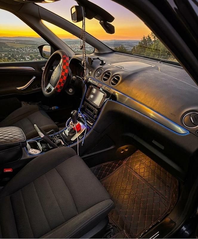 Gebraucht Ford S-MAX S 150 PS (110 kW) 2010 Schwarz Van / Kleinbus