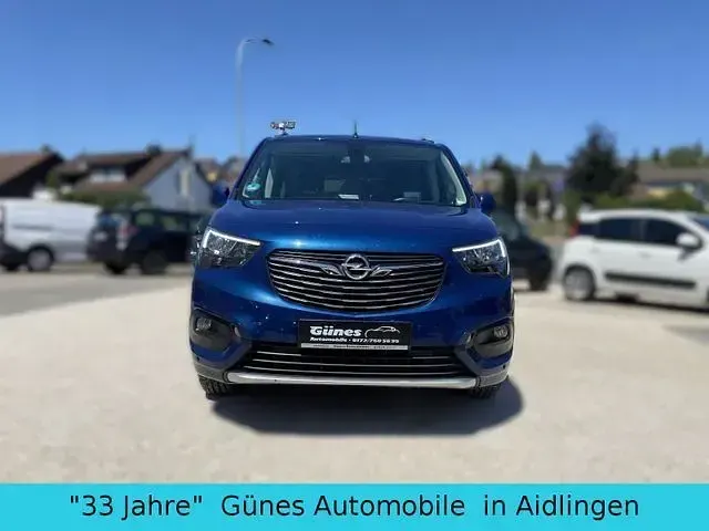 Gebraucht Opel Combo Life Innovation 131 PS (96 kW) 2018 Blau Van / Kleinbus