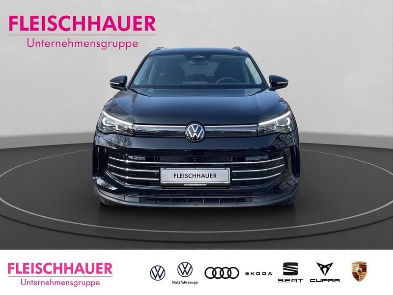 Gebraucht VW Tiguan Elegance 193 PS (141 kW) 2025 Schwarz SUV