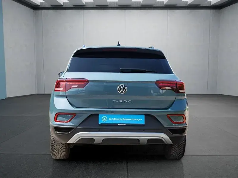 Gebraucht VW T-Roc 116 PS (85 kW) 2024 Blau SUV