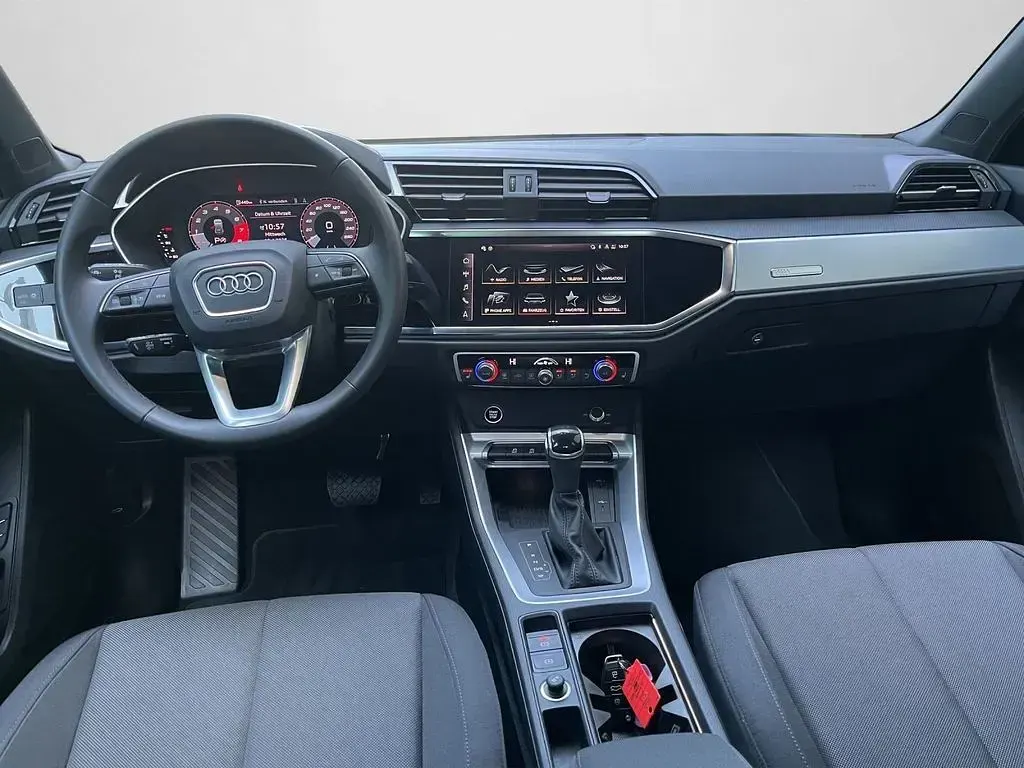 Gebraucht Audi Q3 Advanced Plus 150 PS (110 kW) 2025 Mythosschwarz metallic (metallic) SUV