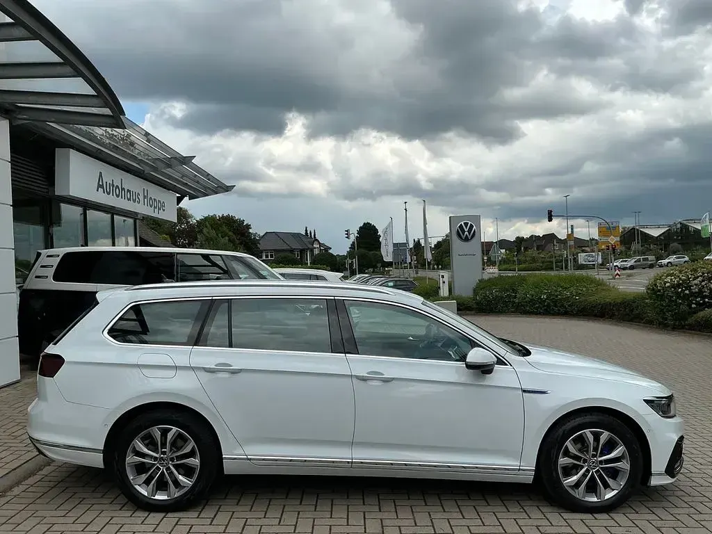 Gebraucht VW Passat GTE 218 PS (160 kW) 2022 Weiß Kombi