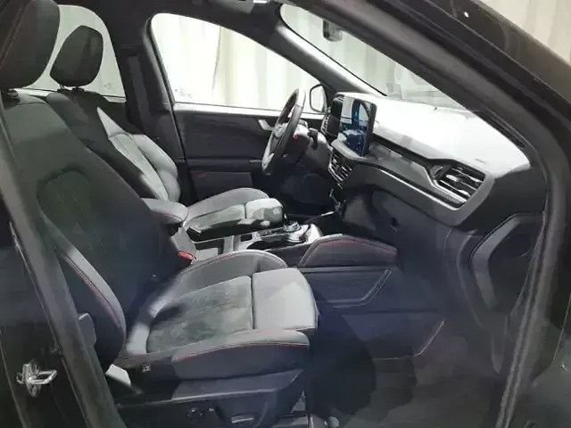Gebraucht Ford Kuga ST-Line X 186 PS (136 kW) 2025 Schwarz, agate black metallic SUV
