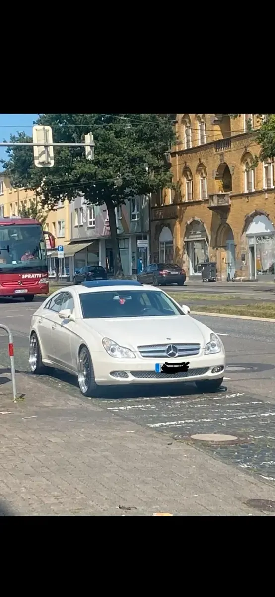 Gebraucht Mercedes CLS500 388 PS (285 kW) 2008 Weiß Coupé