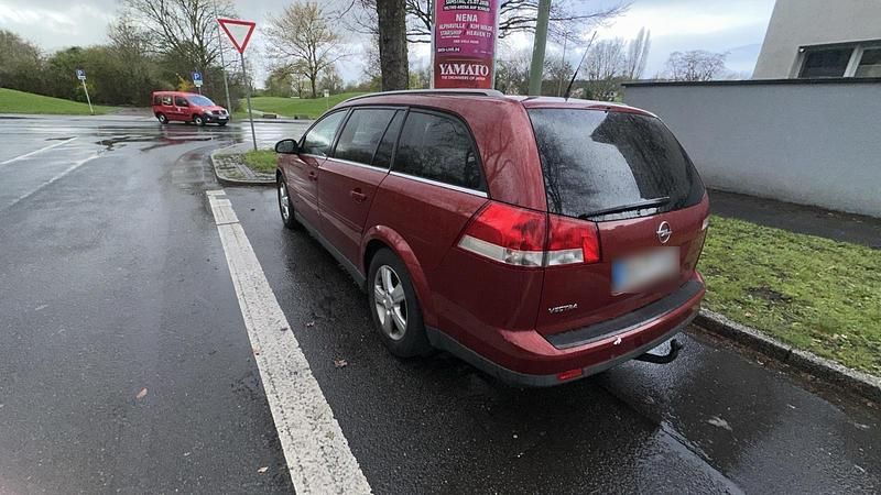Gebraucht Opel Vectra 155 PS (114 kW) 2005 Rot Kombi