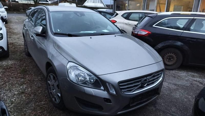 Gebraucht Volvo V60 Summum 114 PS (83 kW) 2012 Grau Kombi