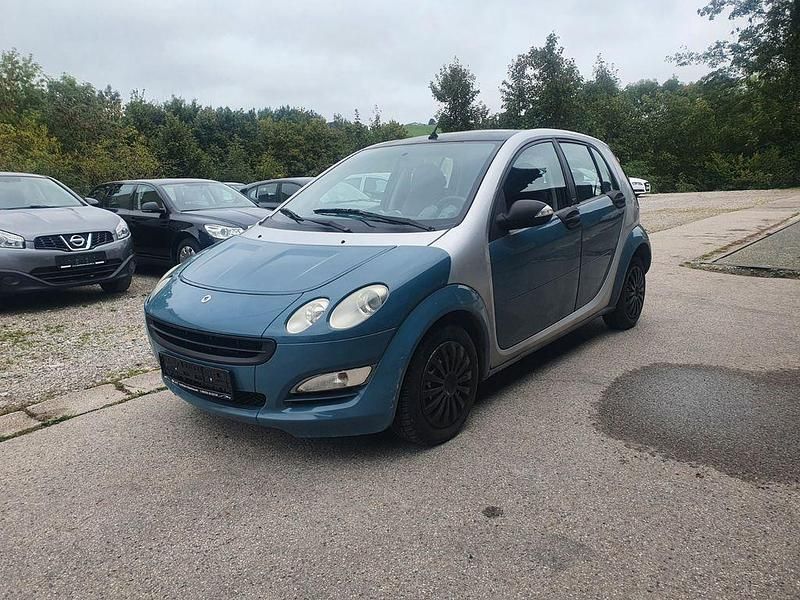 Blau Gebraucht 2005 Smart ForFour Passion Kleinwagen | 1.990 € (Fairer Preis) - Bild 1/4