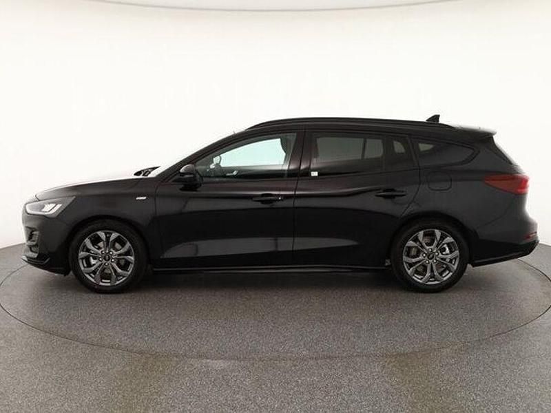 Neu Ford Focus ST-Line X 155 PS (114 kW) 2025 Schwarz Limousine