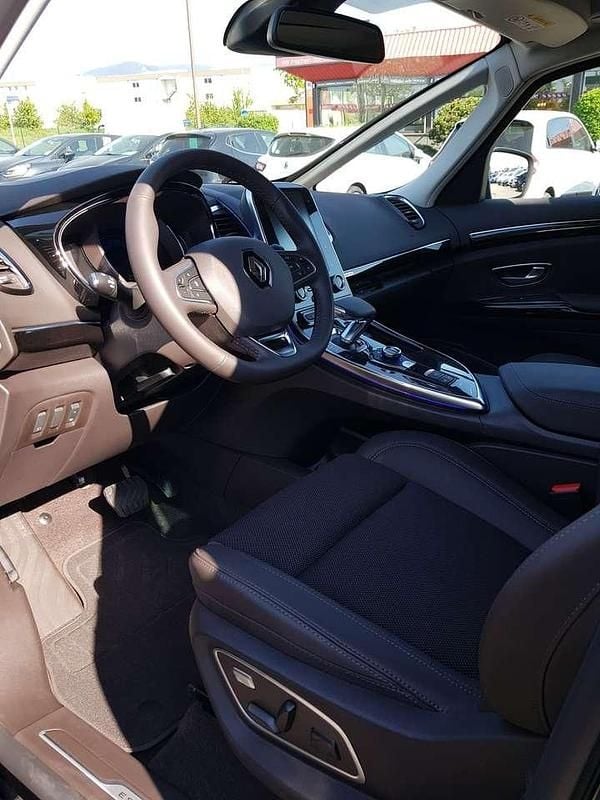 Gebraucht Renault Espace Business 160 PS (117 kW) 2018 Schwarz Van / Kleinbus