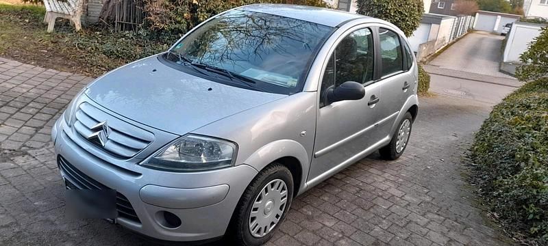Gebraucht Citroën C3 60 PS (44 kW) 2009 Silber Kleinwagen