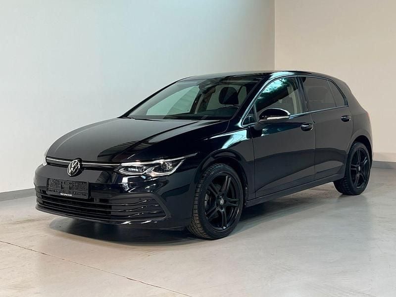 Schwarz Gebraucht 2023 VW Golf VIII Limousine | 18.900 € (Guter Preis) - Bild 1/4