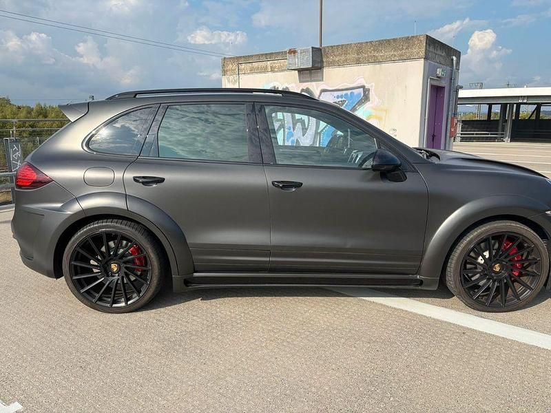 Gebraucht Porsche Cayenne Turbo 500 PS (367 kW) 2012 Tiefschwarzmetallic SUV
