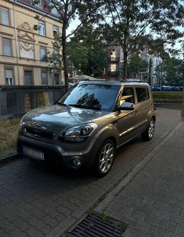 Silber Gebraucht 2012 Kia Soul SUV | 8.350 € (Fairer Preis) - Bild 1/4