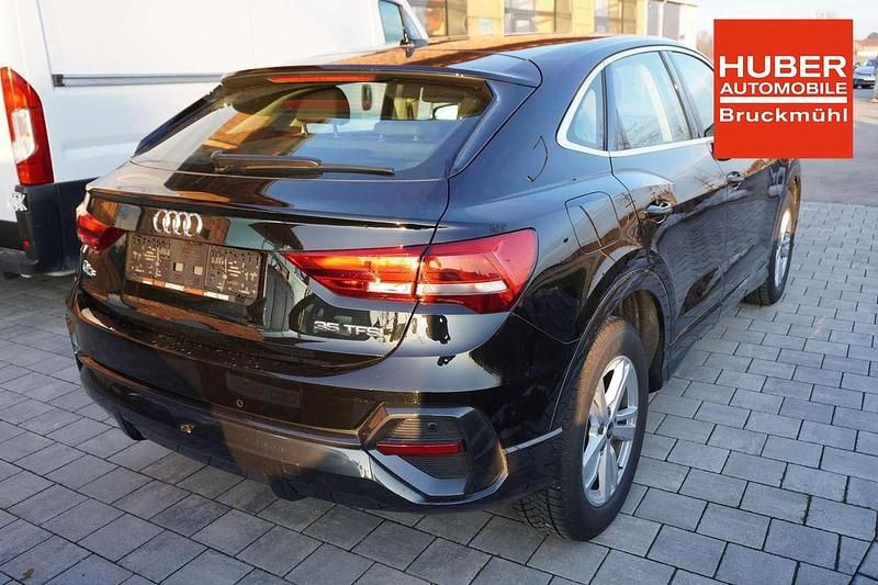 Gebraucht Audi Q3 150 PS (110 kW) 2023 Mythosschwarz metallic SUV
