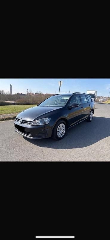 Gebraucht VW Golf VII Trendline 110 PS (80 kW) 2015 Schwarz Kombi