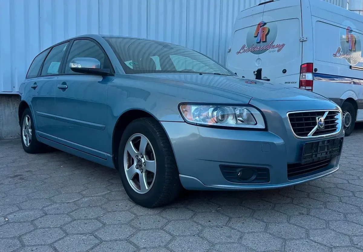 Gebraucht Volvo V50 Momentum 108 PS (79 kW) 2008 Kombi