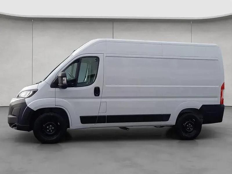 Neu Opel Movano 140 PS (102 kW) 2026 Weiß Van