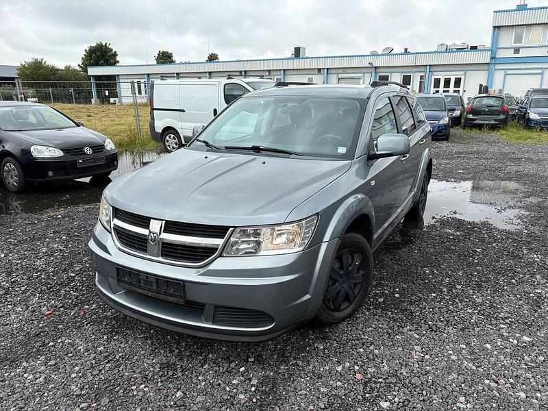 Grau Gebraucht 2009 Dodge Journey SE SUV | 5.790 € (Etwas zu teuer) - Bild 1/4