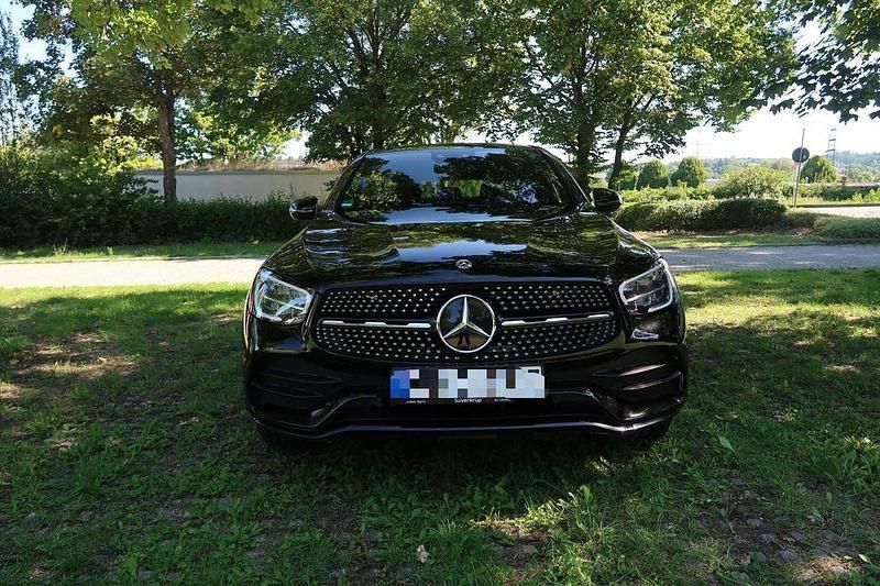 Schwarz Gebraucht 2020 Mercedes GLC220 Coupé | 40.900 € (Fairer Preis) - Bild 1/4