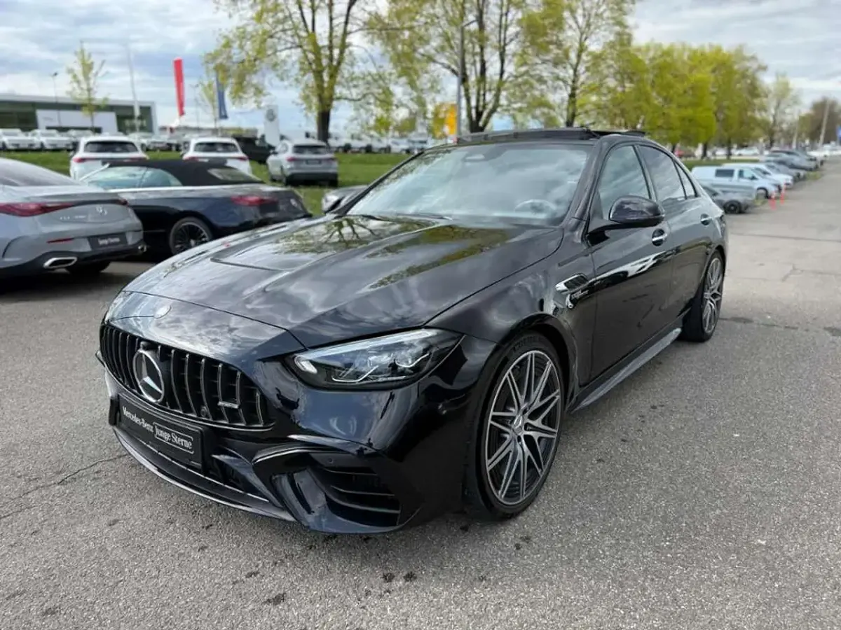 Gebraucht Mercedes C63 AMG AMG 476 PS (350 kW) 2024 Metalliclack obsidianschwarz Limousine