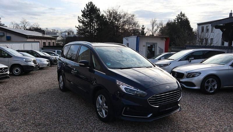 Gebraucht Ford Galaxy Titanium 150 PS (110 kW) 2022 Blazerblau Van / Kleinbus