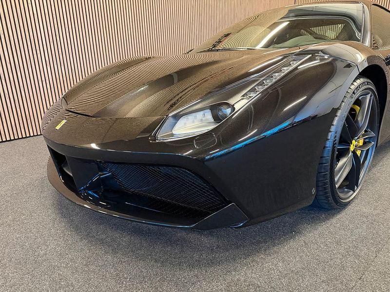 Gebraucht Ferrari 488 670 PS (492 kW) 2019 Schwarz Coupé