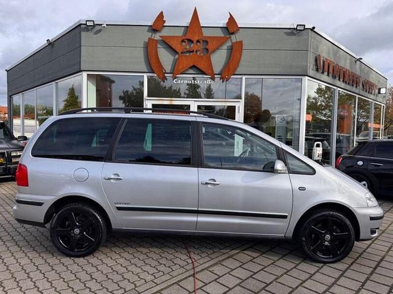 Silber Gebraucht 2008 VW Sharan Van / Kleinbus | 5.950 € (Etwas zu teuer) - Bild 1/4