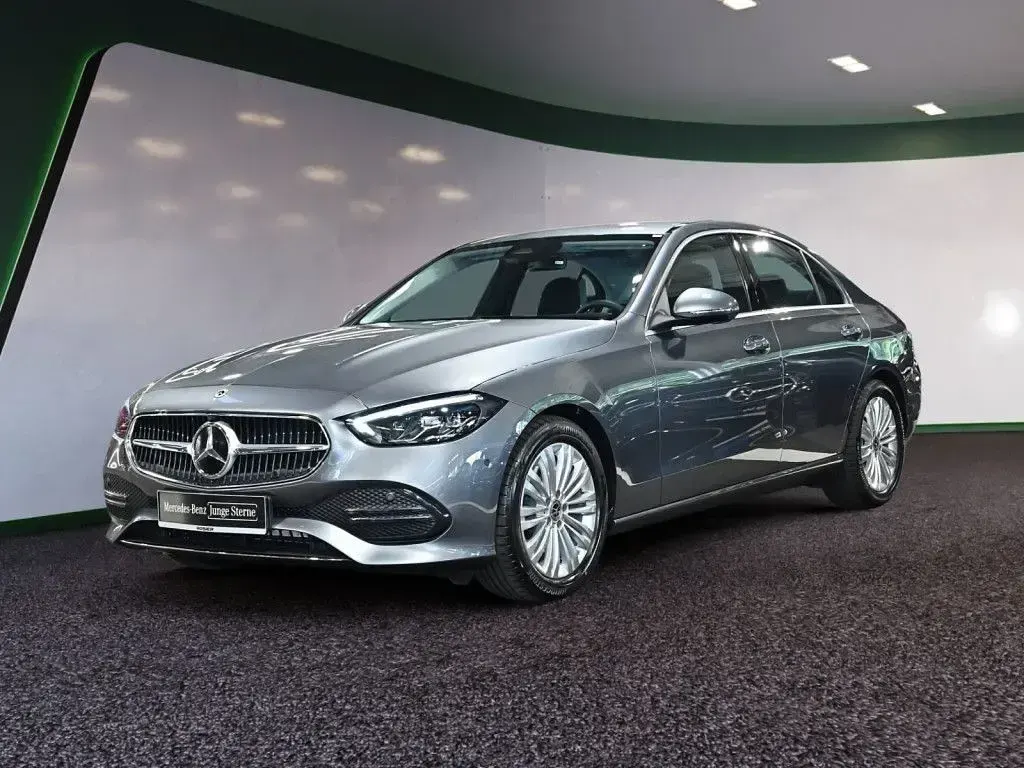 Gebraucht Mercedes C200 Advanced Plus 204 PS (150 kW) 2025 Grau / selenitgrau Limousine