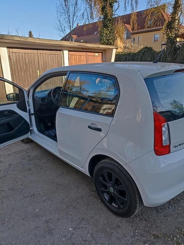 Gebraucht Skoda Citigo 44 PS (32 kW) 2019 Weiß Kleinwagen