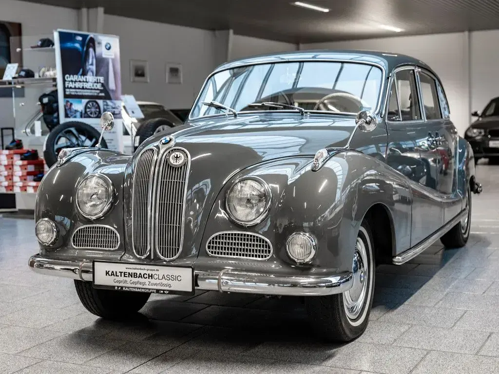 Gebraucht BMW 502 95 PS (69 kW) 1961 Grau Limousine