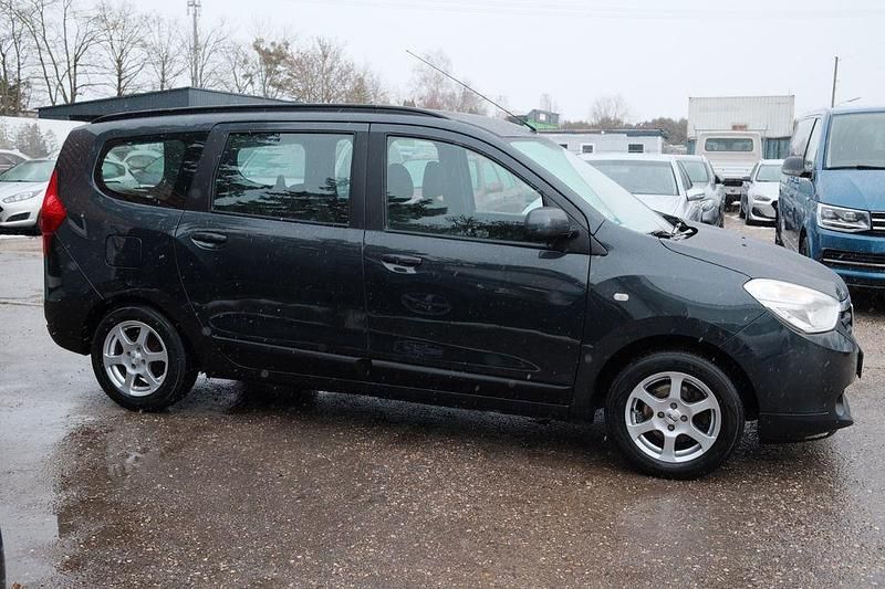 Gebraucht Dacia Lodgy Lauréate 107 PS (78 kW) 2012 Silber Van / Kleinbus