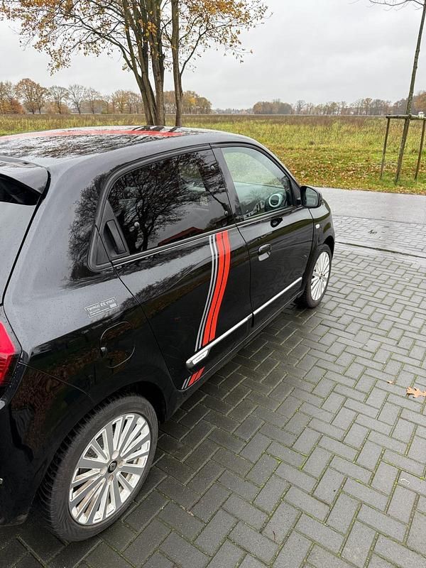 Gebraucht Renault Twingo 30 kW (42 PS) 2020 Schwarz Kleinwagen