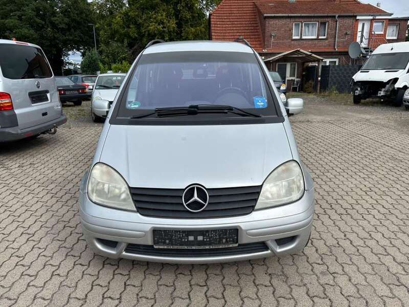 Brillantsilber metallic Gebraucht 2002 Mercedes Vaneo Van / Kleinbus | 2.699 € (Fairer Preis) - Bild 1/4