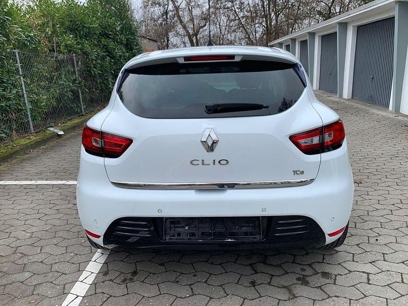 Gebraucht Renault Clio IV LIMITED 90 PS (66 kW) 2017 Weiß Limousine