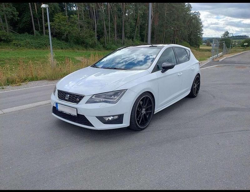 Gebraucht Seat Leon FR 184 PS (135 kW) 2014 Weiß Limousine