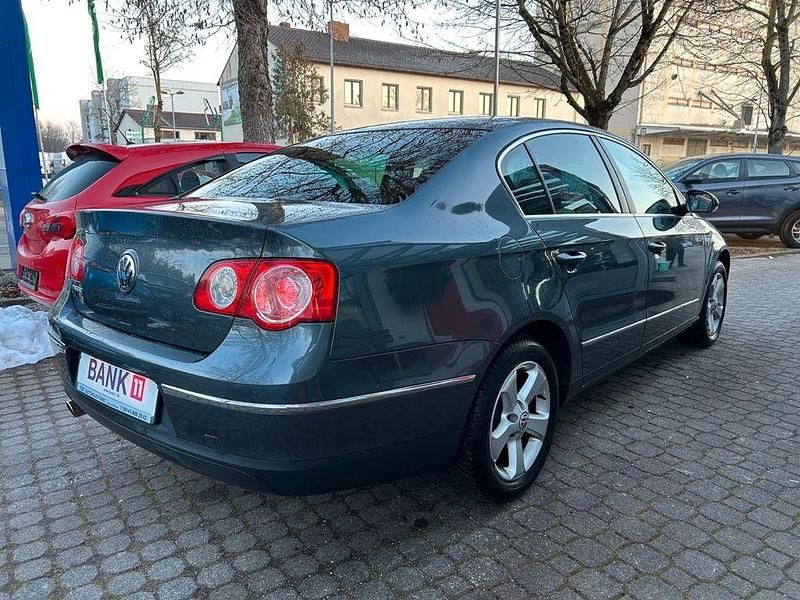 Gebraucht VW Passat Comfortline 102 PS (75 kW) 2009 Grau Limousine