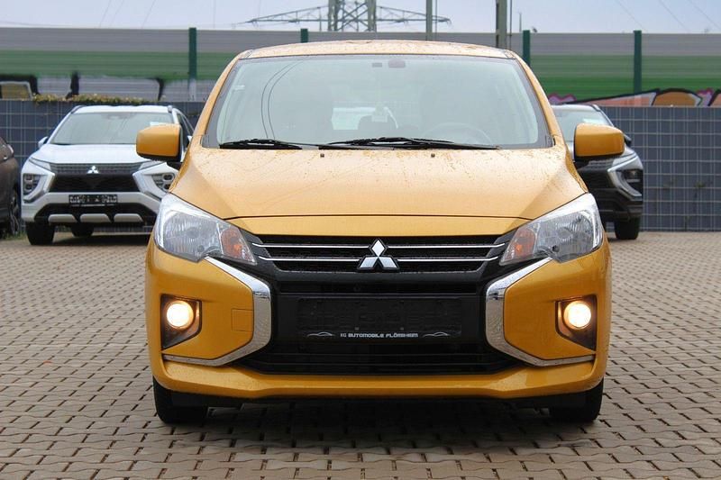 Gebraucht Mitsubishi Space Star Select 71 PS (52 kW) 2023 Gold Kleinwagen