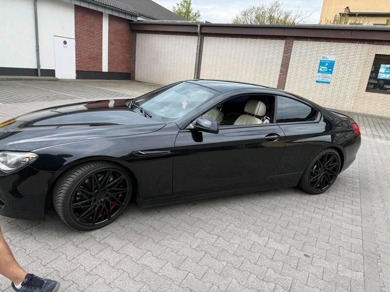 Schwarz Gebraucht 2012 BMW 640 Coupé | 14.300 € (Superpreis) - Bild 1/4