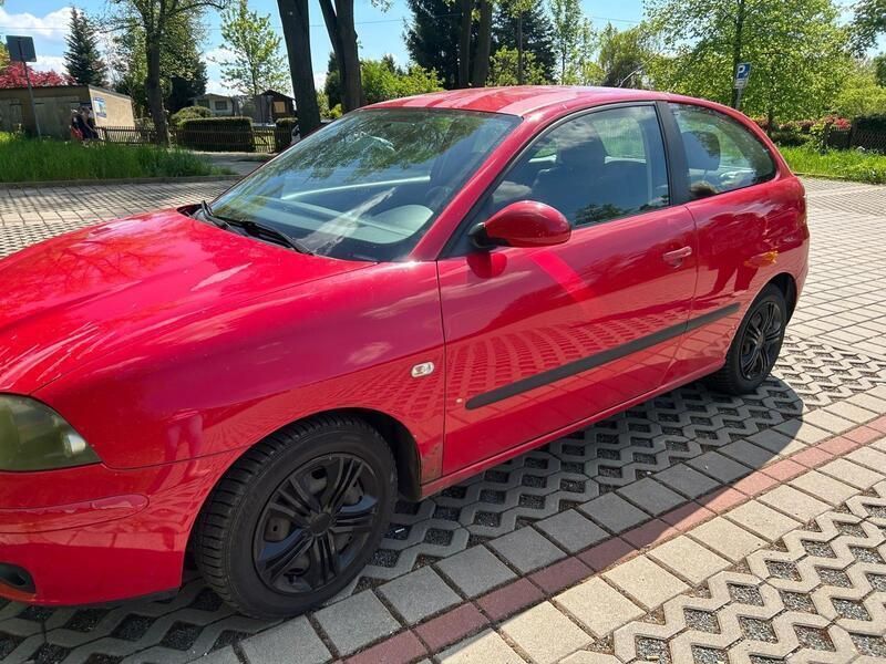 Rot Gebraucht 2005 Seat Ibiza Sport Kleinwagen | 750 € (Guter Preis) - Bild 1/4