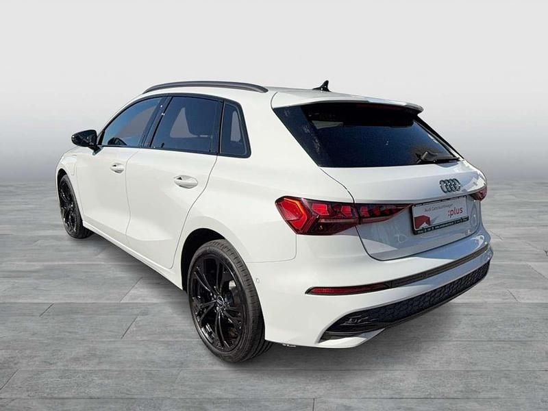 Używany Audi A3 Performance 204 KM (150 kW) 2025 Biały Sedan/Limuzyna