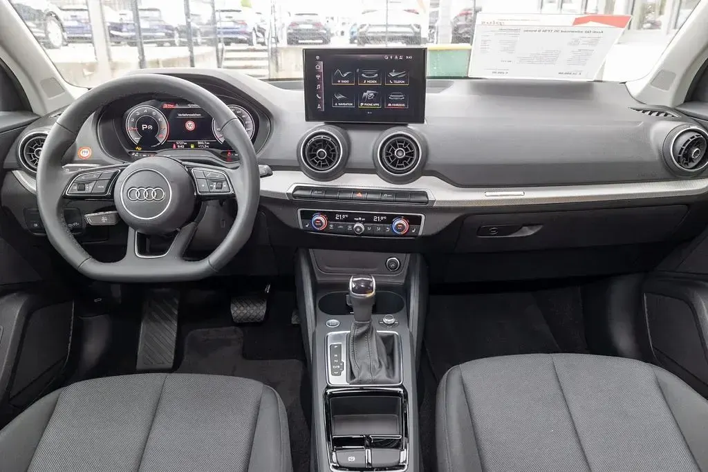 Gebraucht Audi Q2 Advanced Plus 150 PS (110 kW) 2025 Manhattangrau metallic SUV