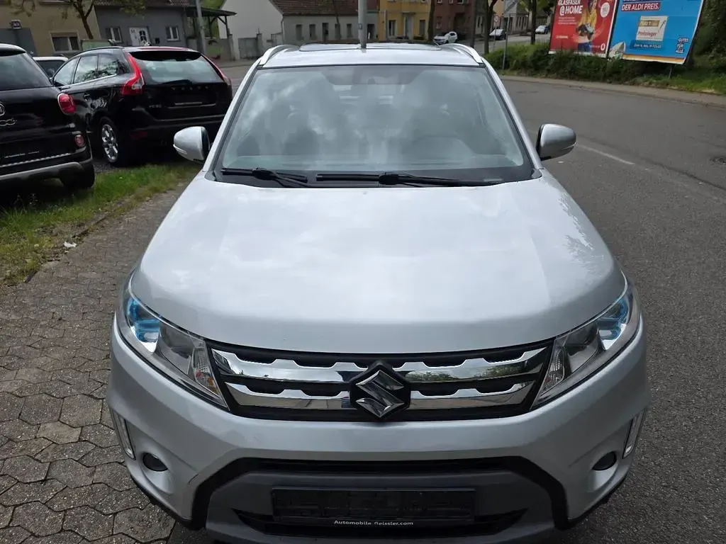 Gebraucht Suzuki Vitara Comfort+ 120 PS (88 kW) 2017 Grau SUV